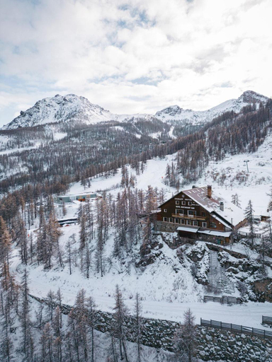 Others 4, Le Refuge du Grand Hotel - Altitude 1900 m - Acces Cabine - Cabin Access, Hautes-Alpes