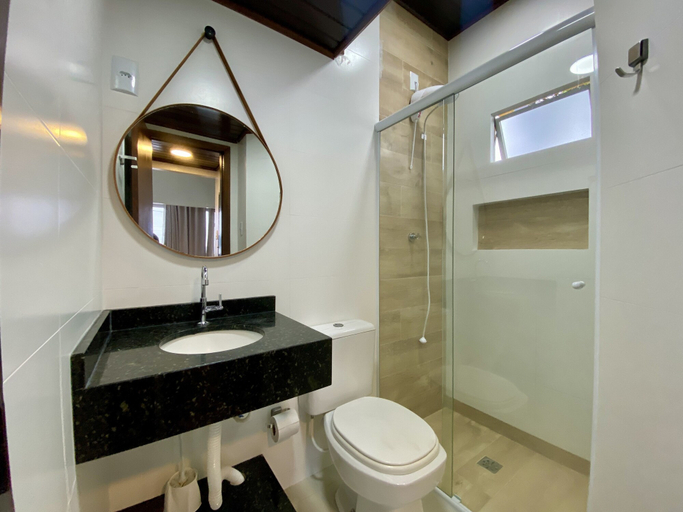 Bathroom, Pousada Areia Cristal, Bombinhas