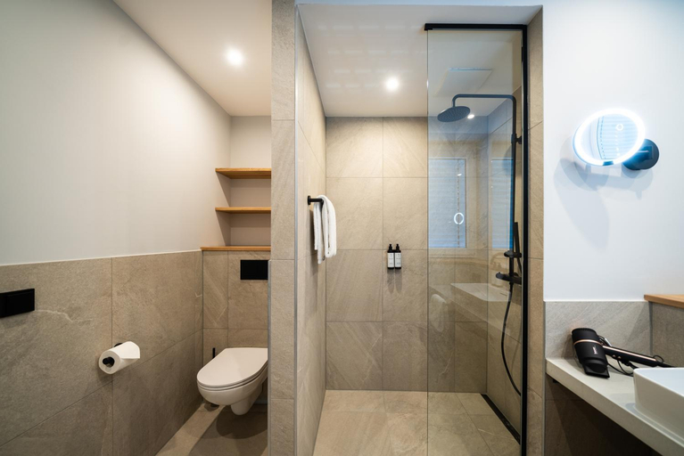 Bathroom 2, Black F Tower - Serviced Apartments, Freiburg im Breisgau