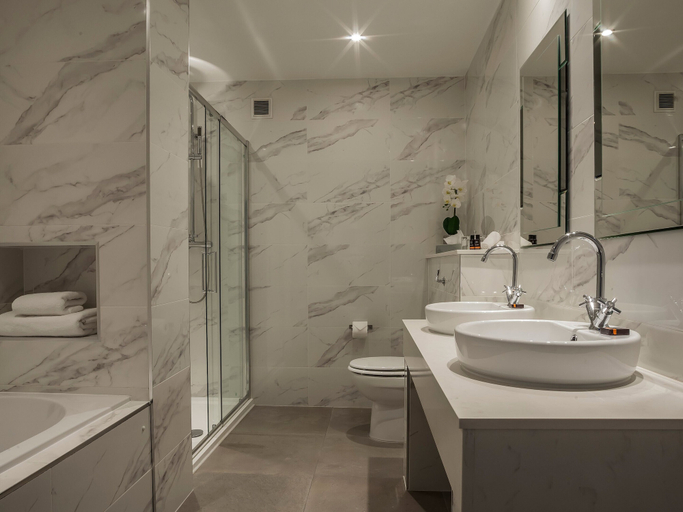 Bathroom 4, The Ashe Hotel