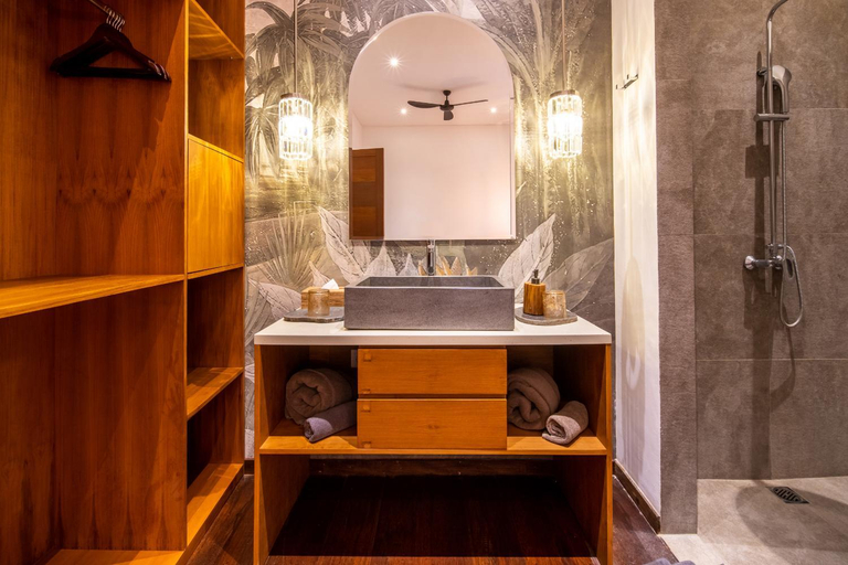 Bathroom 1, Luxury Private Loft, 2 BR, Canggu With Staff, Badung