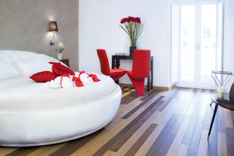 Facilities 3, Hub Navona, Rome