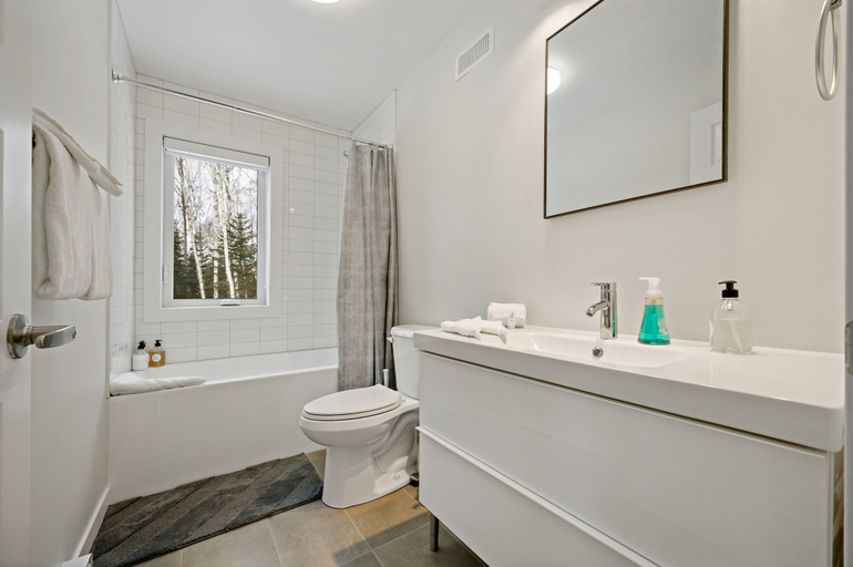 Bathroom 4, Relais Mont-Blanc by Tremblant Platinum, Les Laurentides