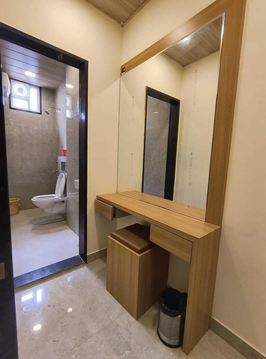 Bathroom 4, Hotel Mewar Shine, Udaipur