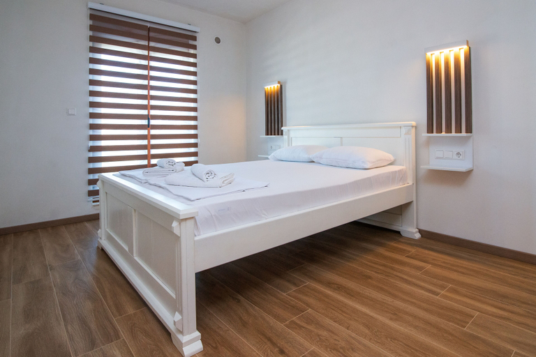 Bedroom 2, Sunset Bay Apartments