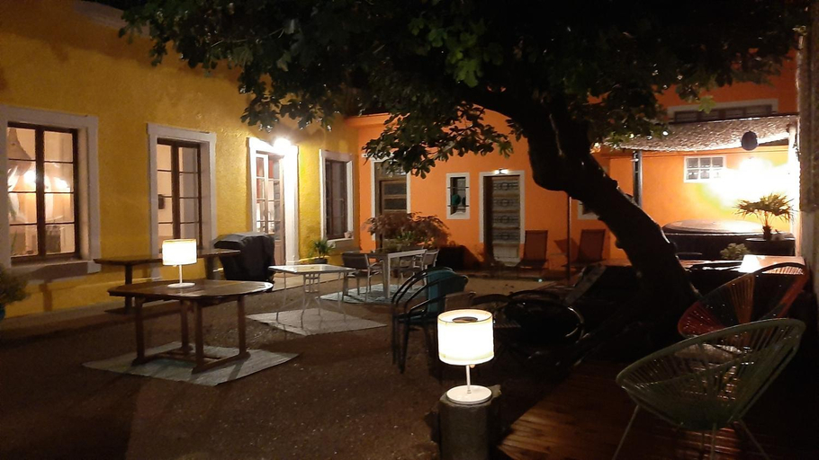 Others 3, Le 9 de Cour, Chambre Kiwi, Aude