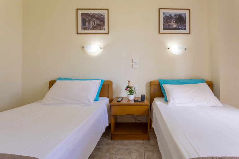 Bedroom 5, Laganas Holidays Hotel, Ionian Islands