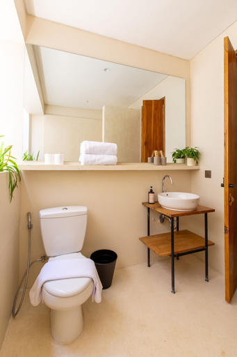 Bathroom 3, Bingin Sebelas, Badung