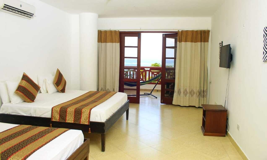 Bedroom 2, Lux Suites Lamera Beachfront Apartments, Kisauni