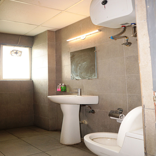 Bathroom 3, Hotel Noida Grand 121, Gautam Buddha Nagar