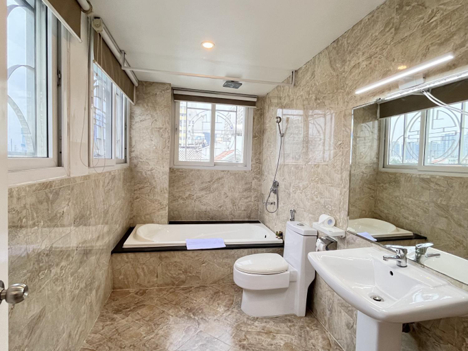 Bathroom 4, PARAGON HOTEL, District 7