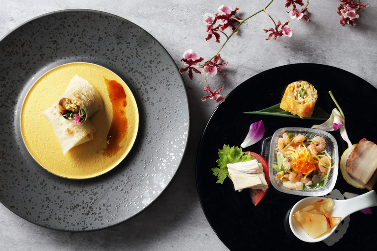 Food & Drinks 9