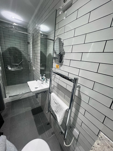 Bathroom 3, The New Hobbit Hotel Rooms, Calderdale