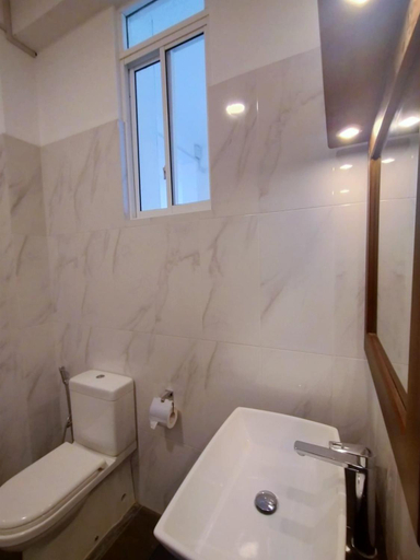 Bathroom 3, Bivon Reach Hotel, Wattala