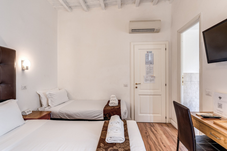 Bedroom 3, Magenta Collection Cancello, Roma