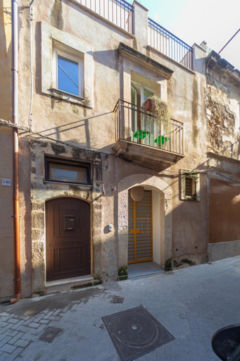 Exterior & Views 1, GuestHost - Mercato di Ortigia Apartments, Syracuse