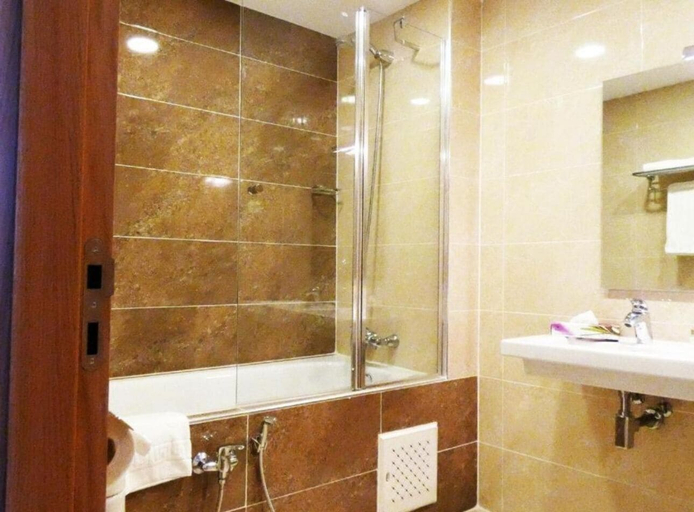 Bathroom 3, Le Zenith Hotel Oran, Oran