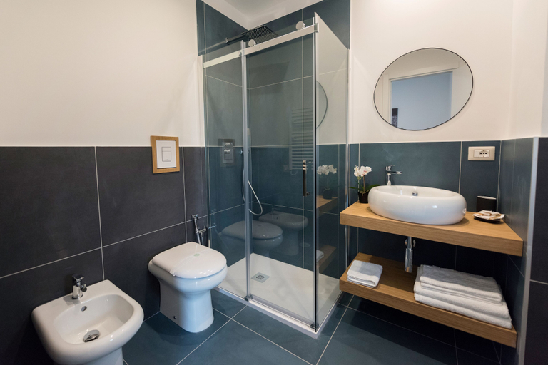 Bathroom 5, Il Rubino Suites - B&B, Salerno