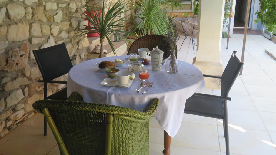 Others 4, Les Moineaux, Vaucluse