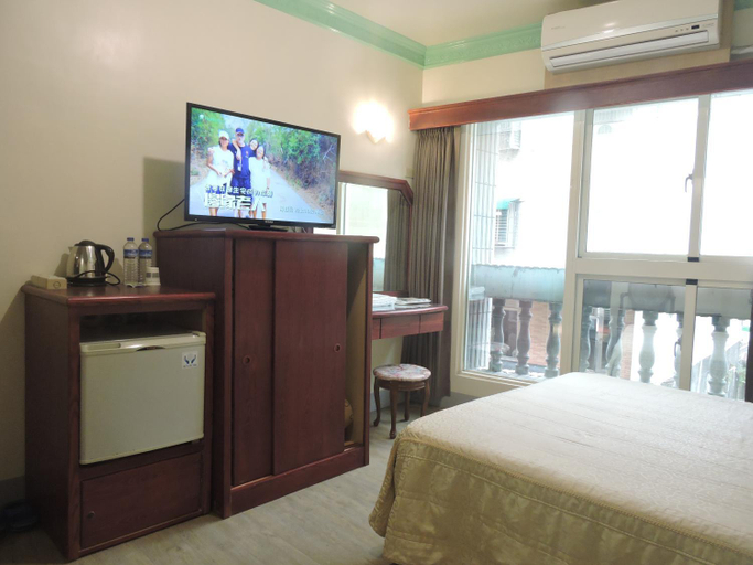 Bedroom 3, Longchi Hotel, Yilan