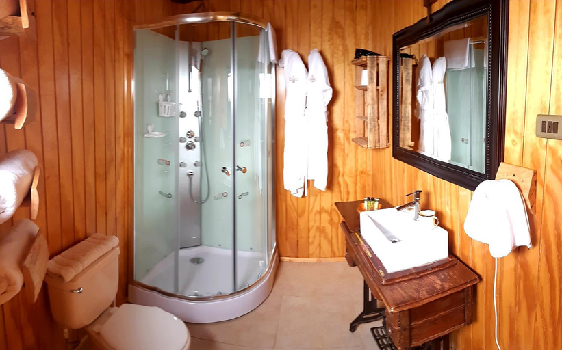 Bathroom 3, Cabanas y Casa Kauken, Última Esperanza