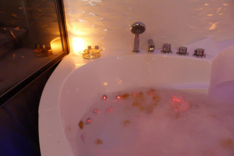 Bathroom 7