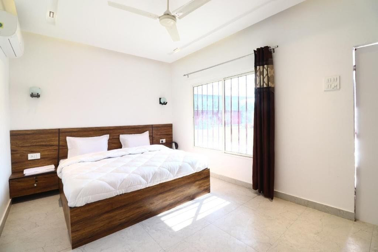 Bedroom 2, Vrindavan Resort, Mathura