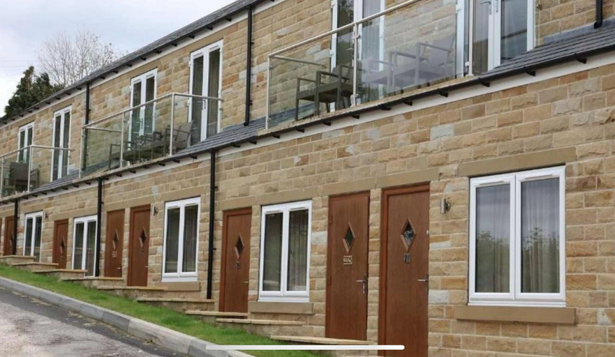 Exterior & Views 1, The New Hobbit Hotel Rooms, Calderdale