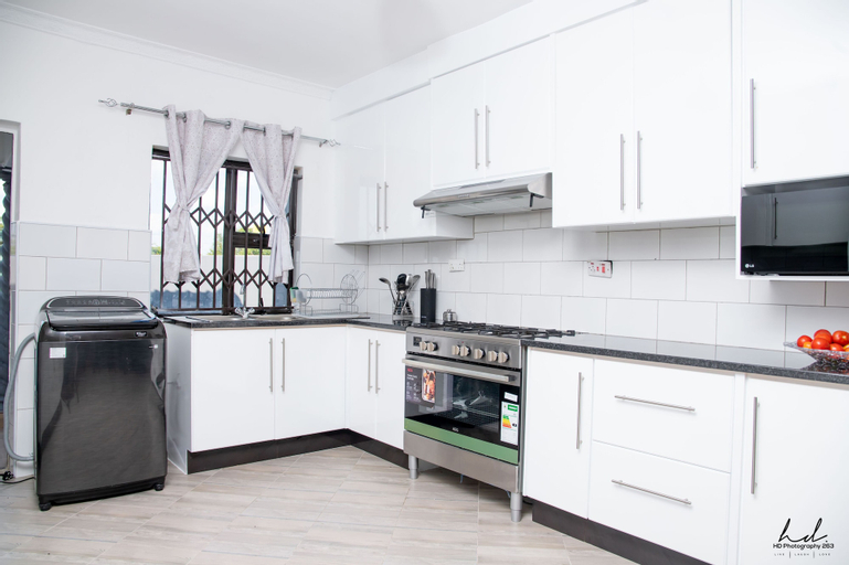 Dining Room 4, Grey Mansion BnB, Masvingo