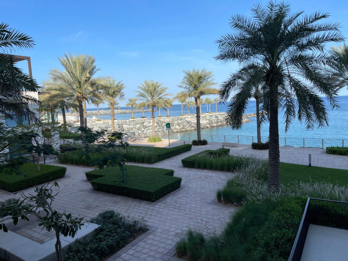 Exterior & Views 19