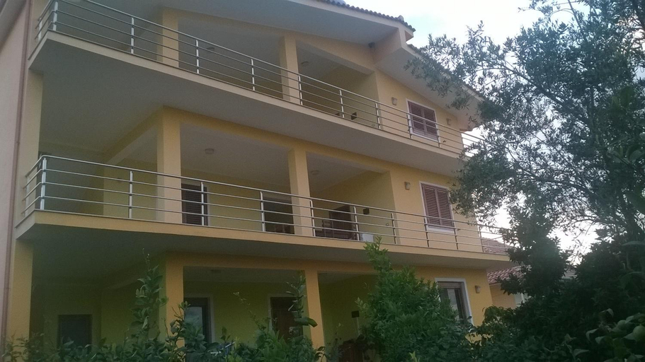 Others 4, Guesthouse Fatos Biti, Lushnjës