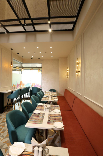 Food & Drinks 5, Indus Biznotel, Delhi