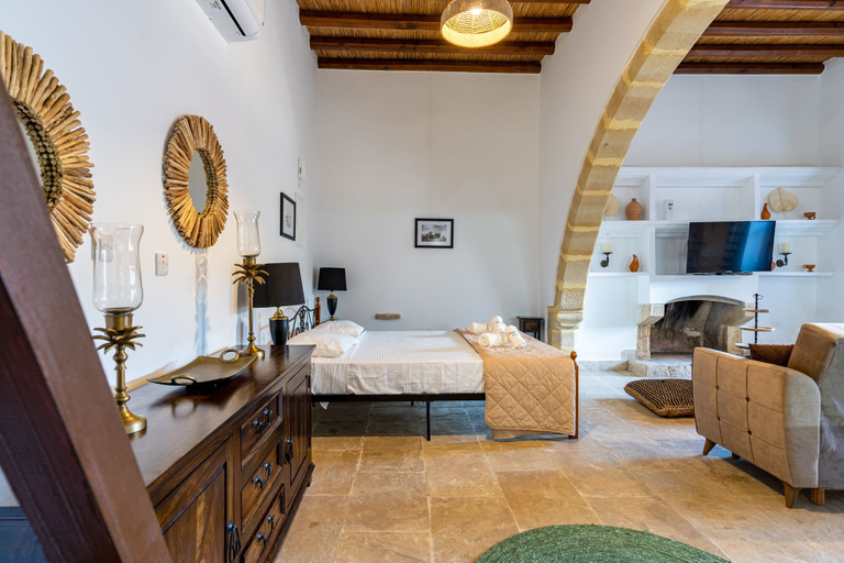 Others 5, Stone Court Boutique Studios