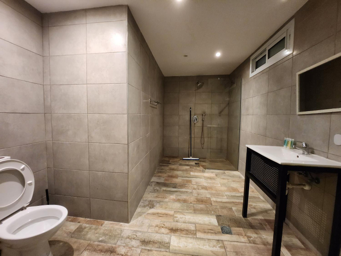 Bathroom 5, Amdar  Hostel