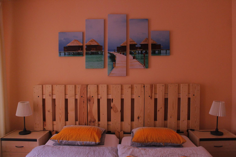 Bedroom 2, Hotel de Ville, Val-de-Travers