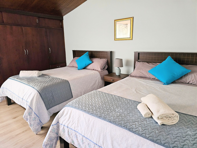 Bedroom 2, Altamira Apartsuites, Quito
