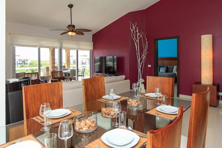 Food & Drinks 2, Luxury Condos at Mareazul Beachfront Complex with Resort-Style Amenities, Cozumel