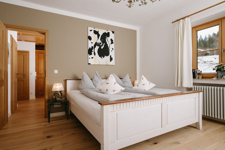 Bedroom 3, Ferienhaus Heimhof, Garmisch-Partenkirchen