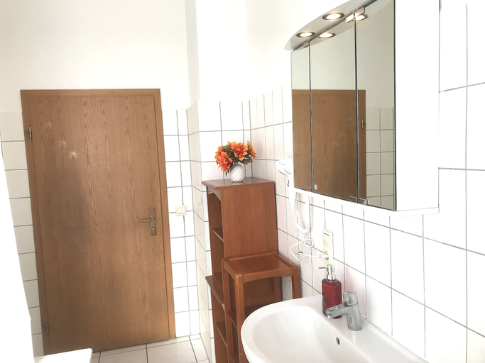 Bathroom 4, Meeraner Parkresidenz, Zwickau