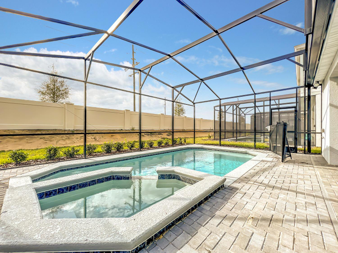 Swimming Pool 11