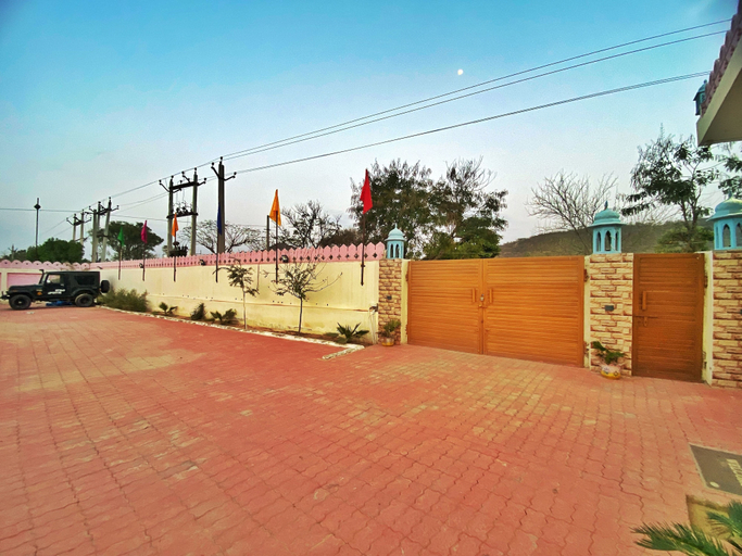 Exterior & Views 2, The Kukas Resort, Jaipur
