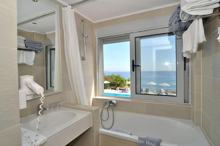 Bathroom 4, Istron Bay Hotel, Crete