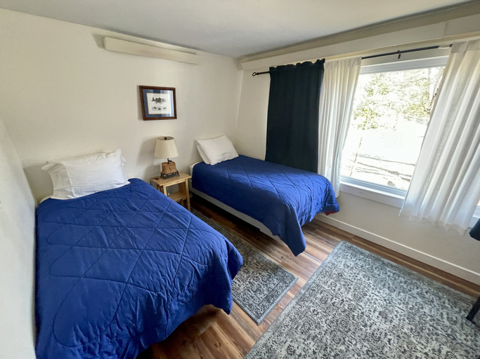 Bedroom 2, Waterfront Cottage Moosehead Lake, Piscataquis