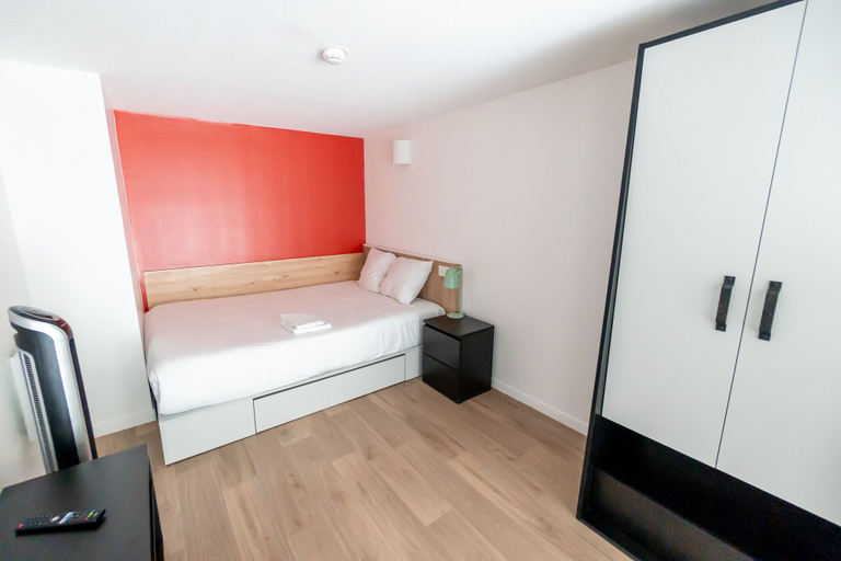 Bedroom 3, Ecla Paris Massy Palaiseau, Essonne
