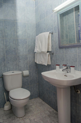 Bathroom 2, Pension Pardo, Alicante