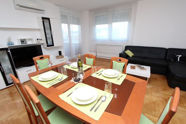 Others 5, Apartment Mladen, Pula