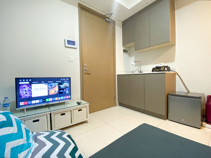 Others 4, Comfort and Modern Look 1BR Gold Coast Apartment By Travelio, Jakarta Utara