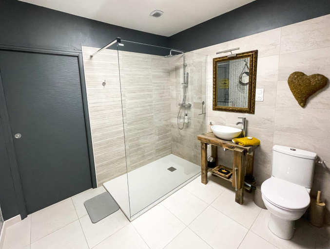 Others 3, Suite privative terrasse, Orne