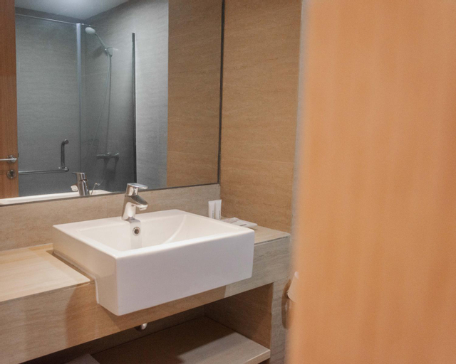 Bathroom 6