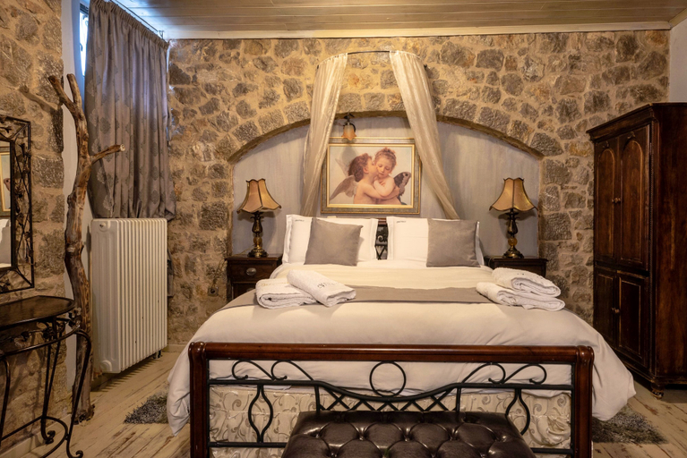 Bedroom 4, Lykovrisi guest house, Central Greece